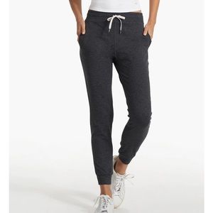 Vuori performance jogger. Dark grey (M)